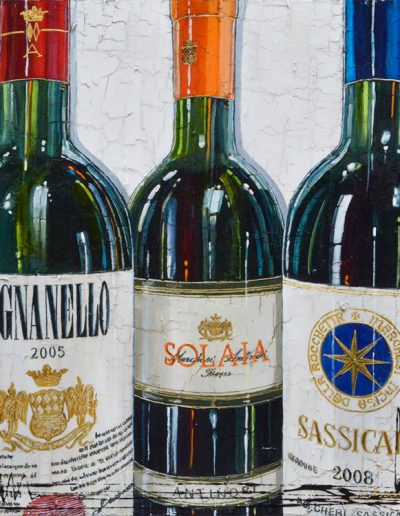Zoom sur des bouteilles de vins rouges italiens, Tignanello, Solaia, Sassicaia